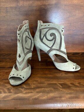 Sigerson Morrison Suede Cutout Booties Mesh Scroll Peep Toe Heels Edgy Glam 10.5